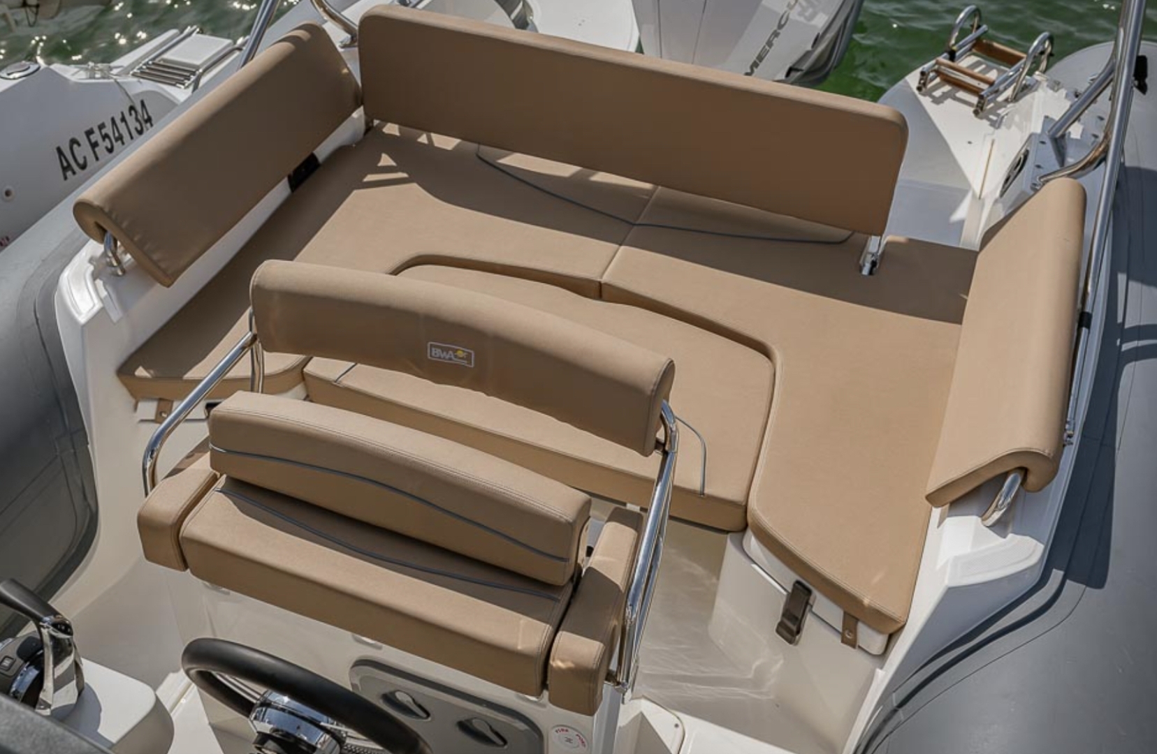 Picture 7 of announcement 6649