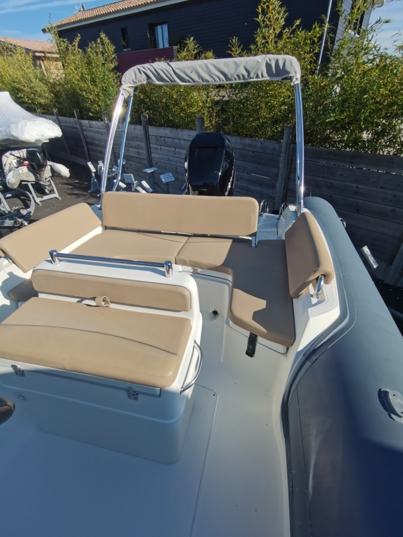 Picture 3 of announcement 6670