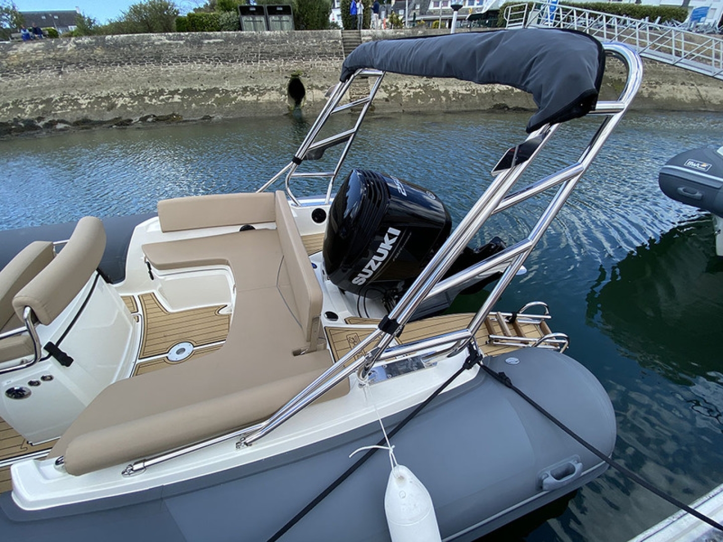 Picture 7 of announcement 6685