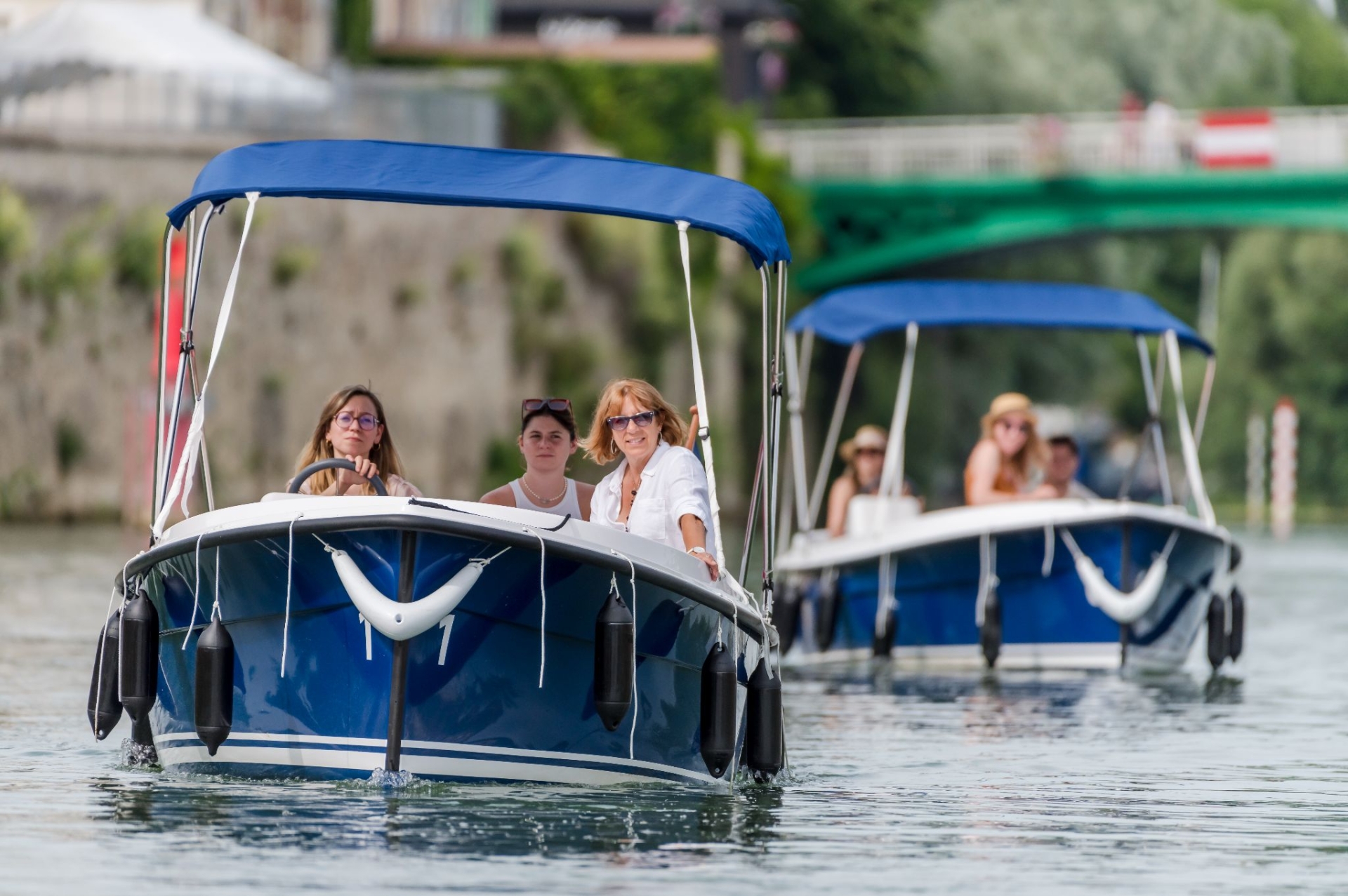 Picture 6 of announcement 7417