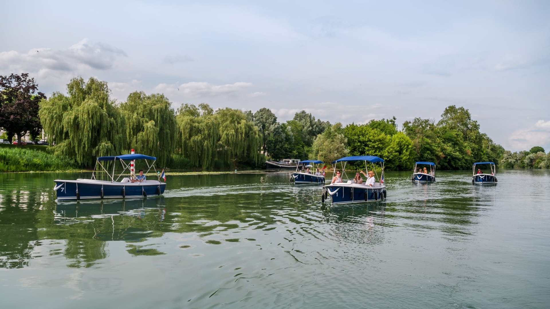 Picture 9 of announcement 7420