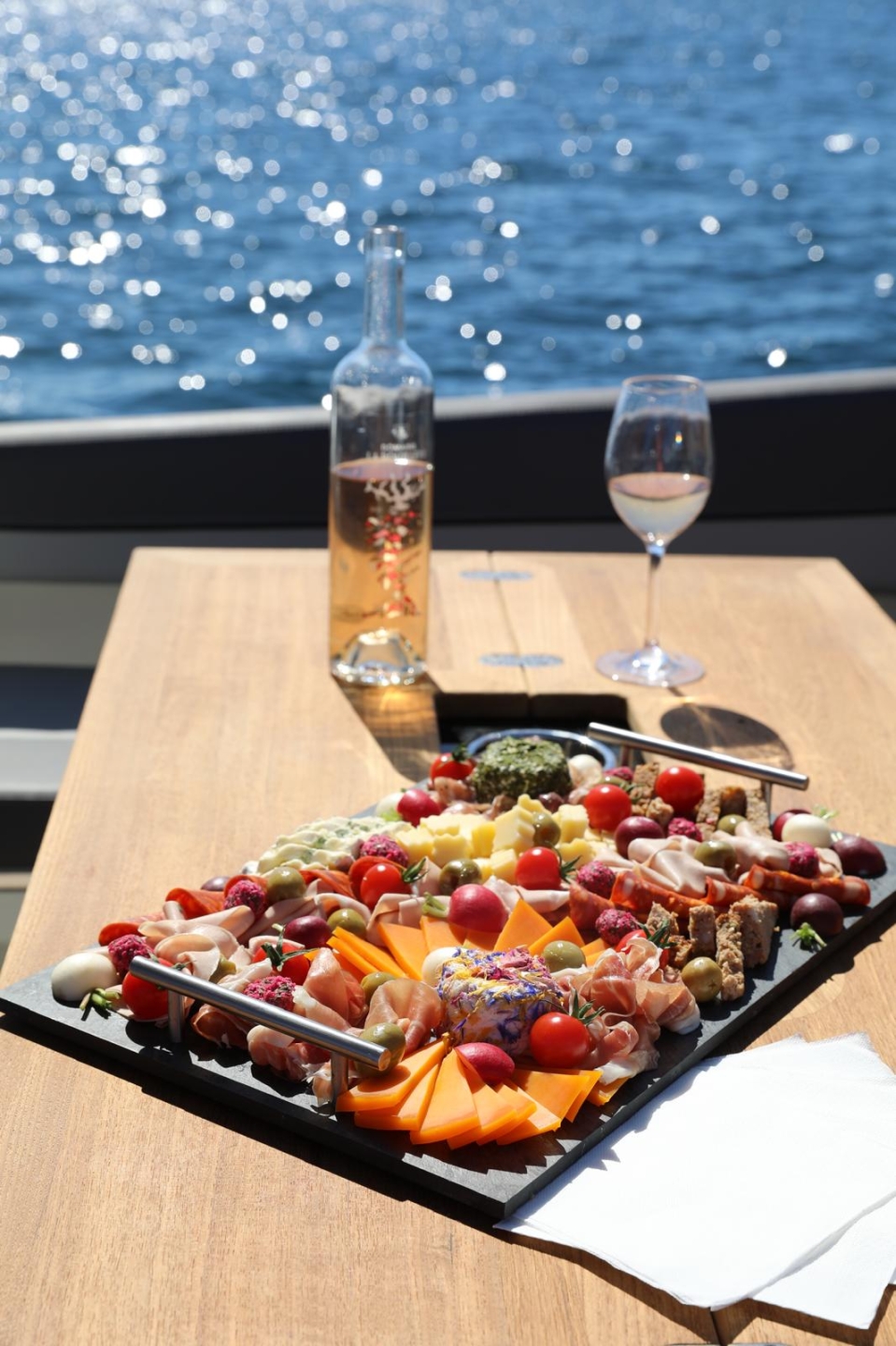 Picture 14 of announcement 7556