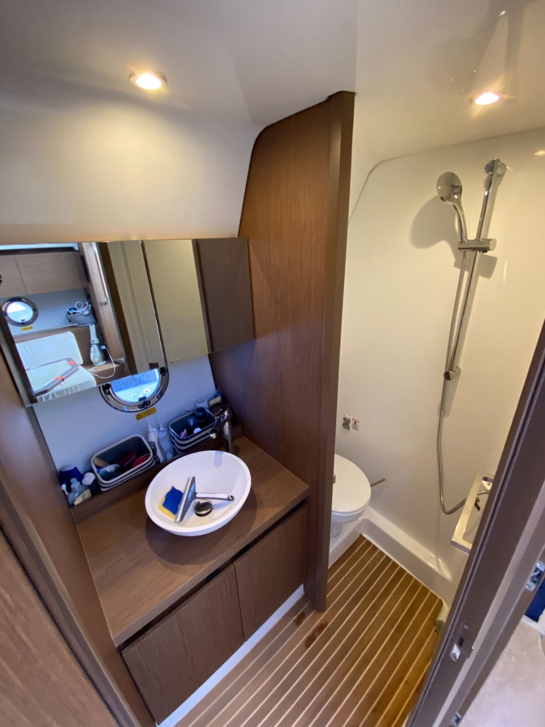 Picture 12 of announcement 8081