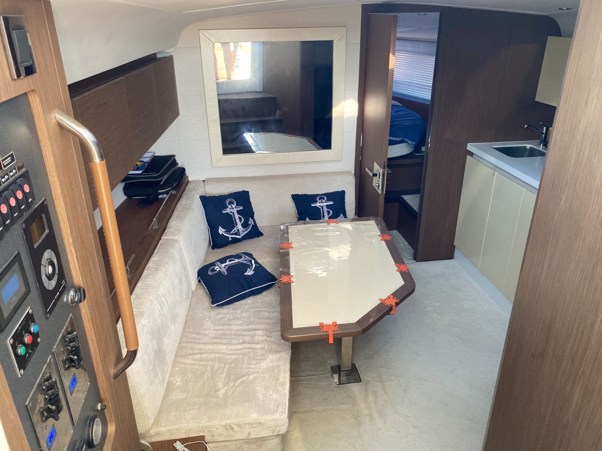 Picture 11 of announcement 8087