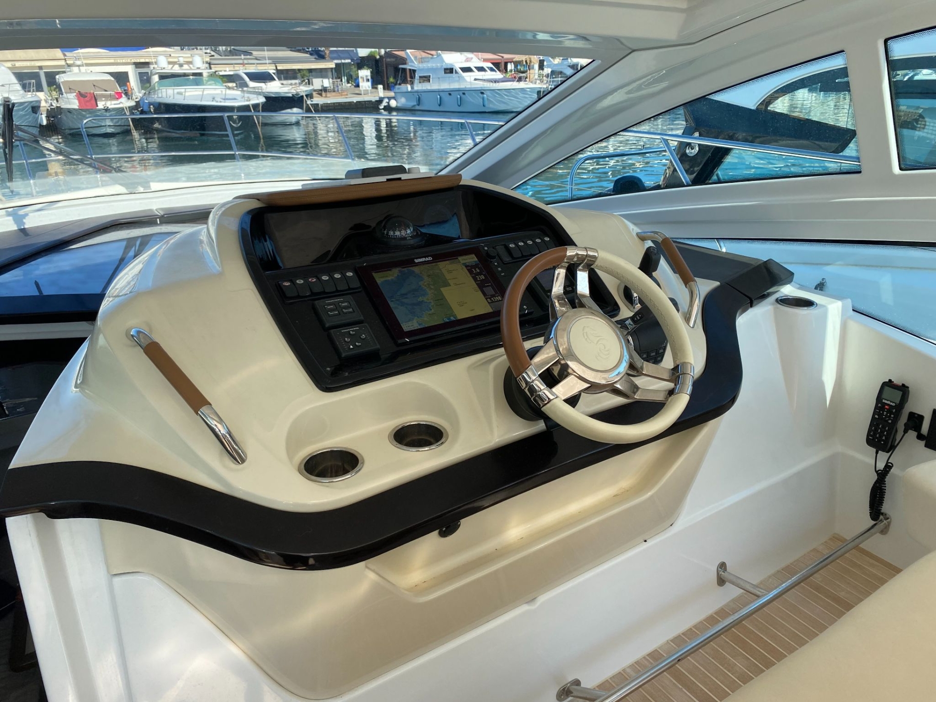 Picture 9 of announcement 8089