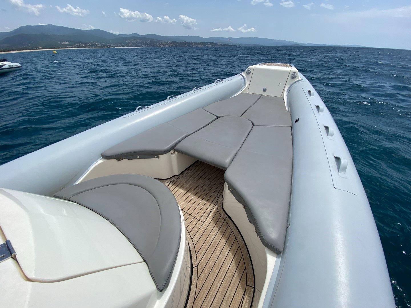 Picture 7 of announcement 8105