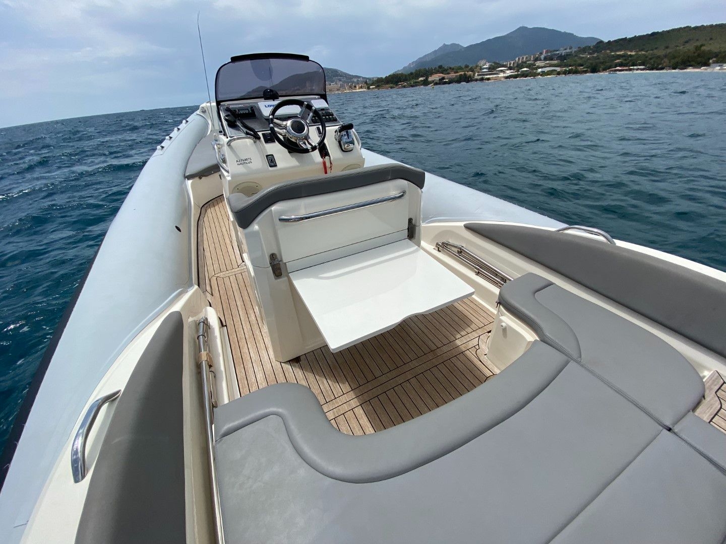 Picture 8 of announcement 8106