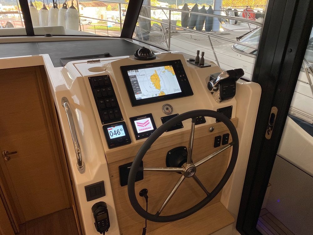 Picture 20 of announcement 8143