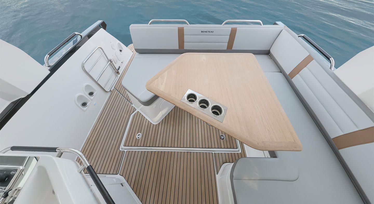 Picture 3 of announcement 8303