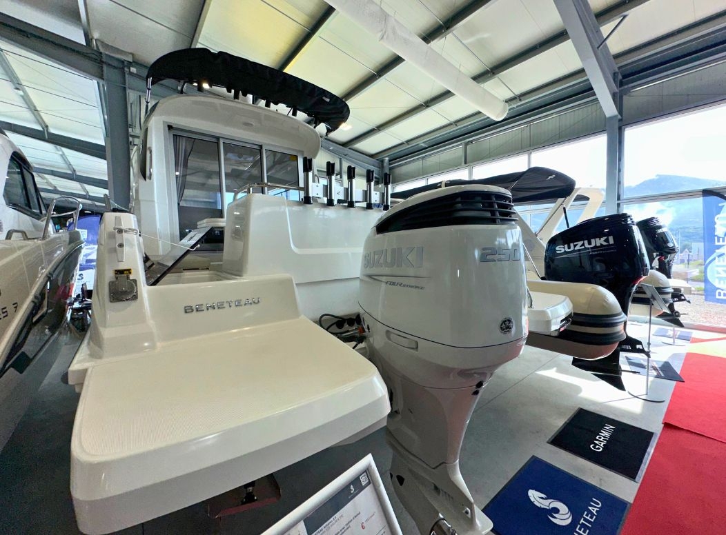 Picture 11 of announcement 8389