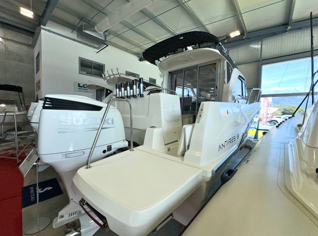 Picture 14 of announcement 8392