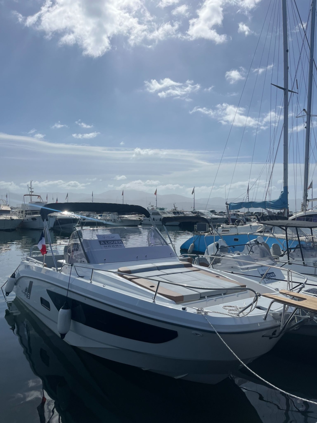 Picture 15 of announcement 8406