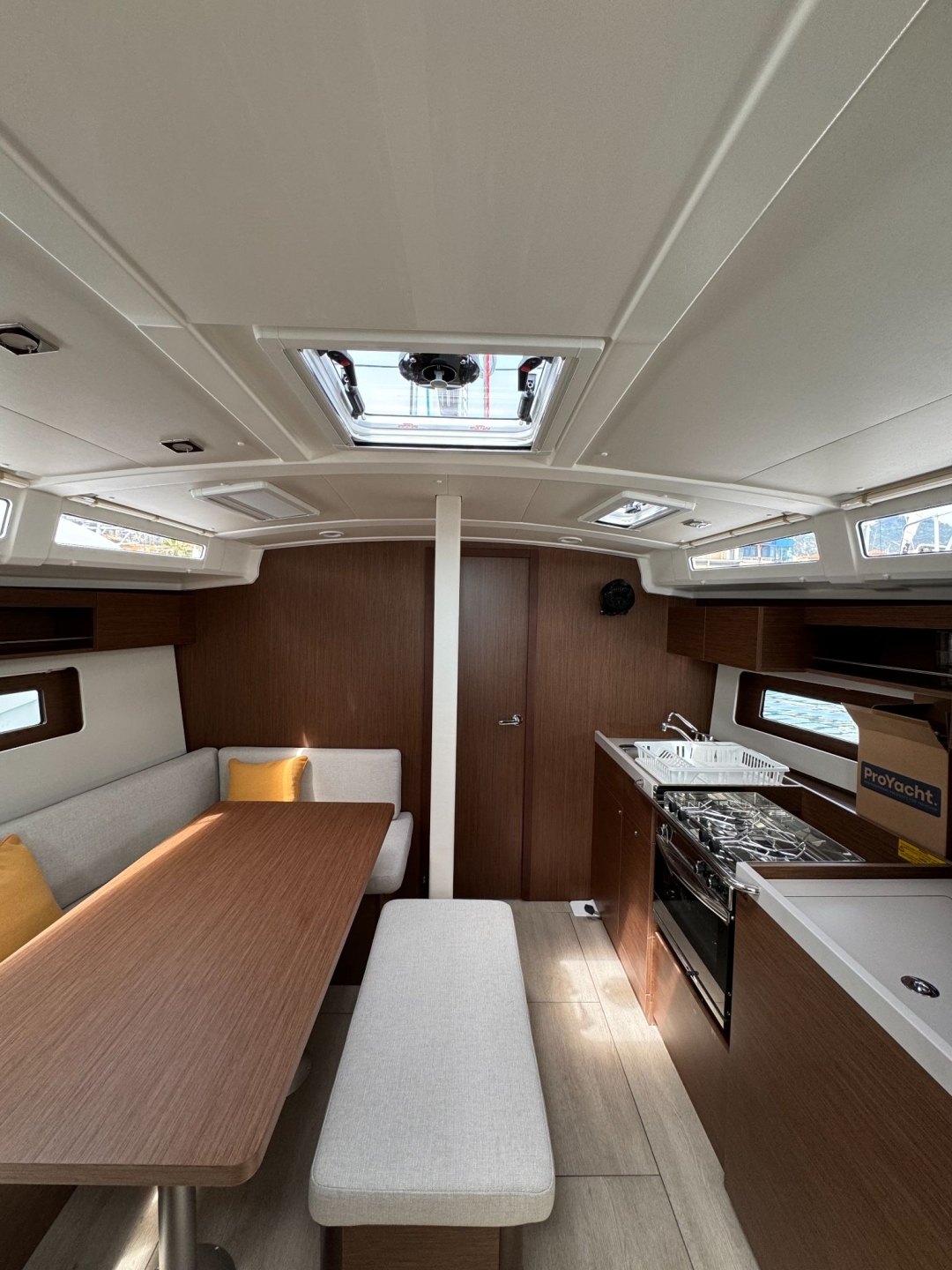 Picture 2 of announcement 8412