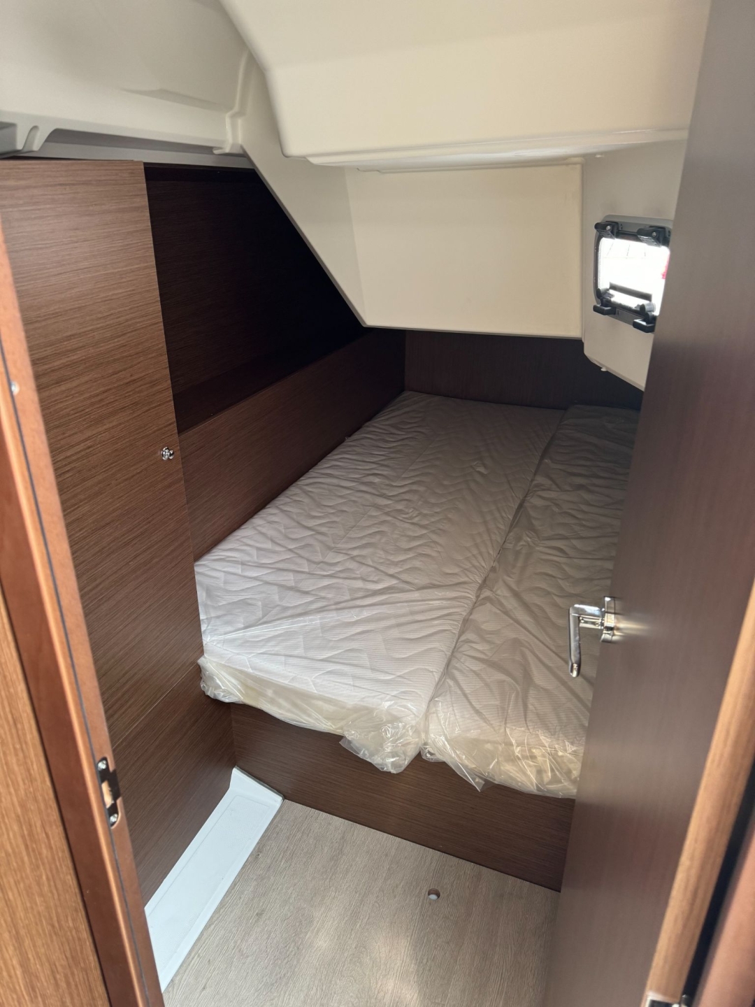 Picture 5 of announcement 8415