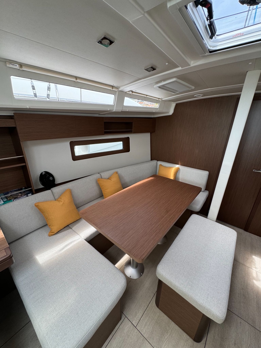 Picture 6 of announcement 8416