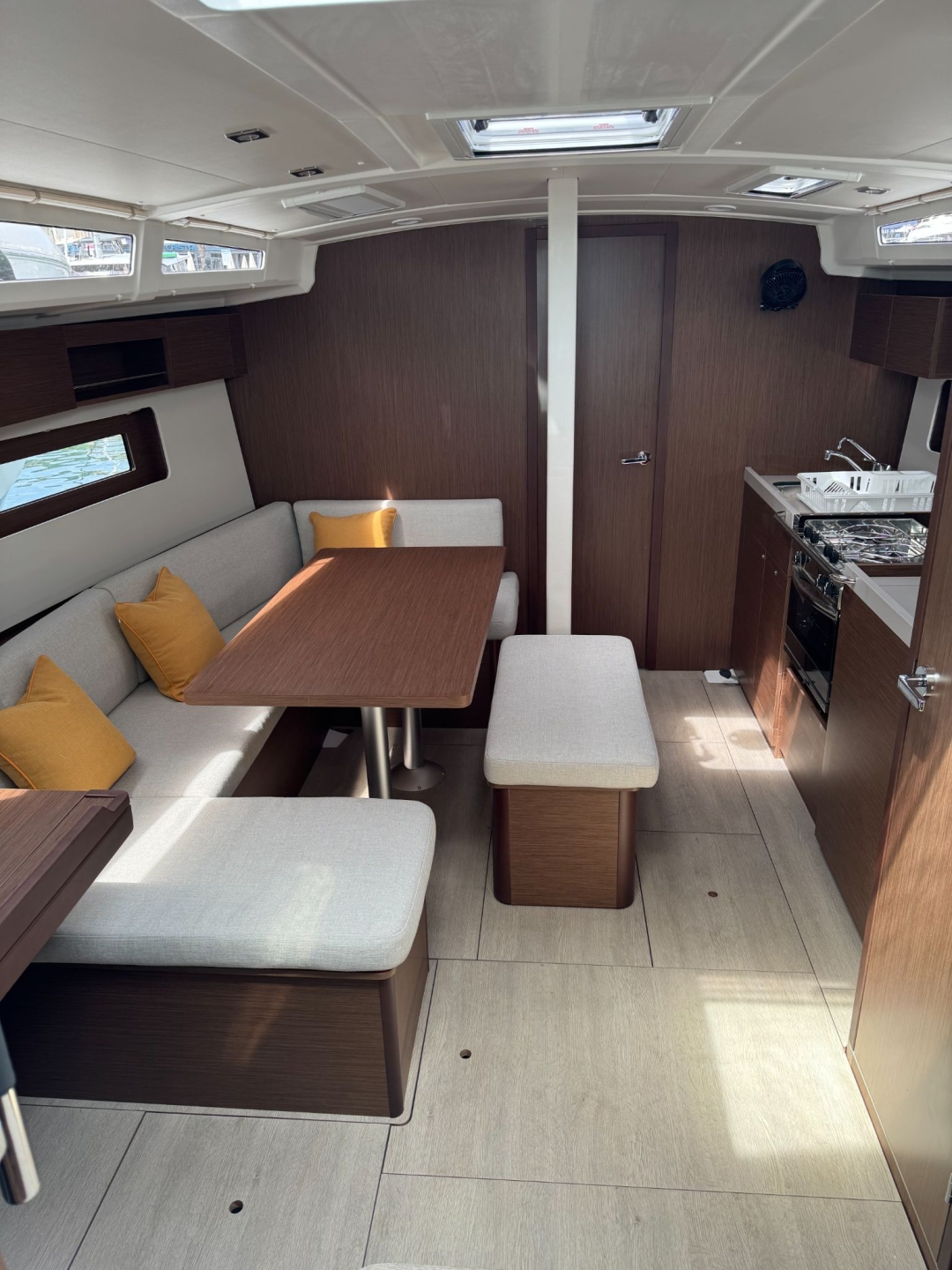 Picture 7 of announcement 8417