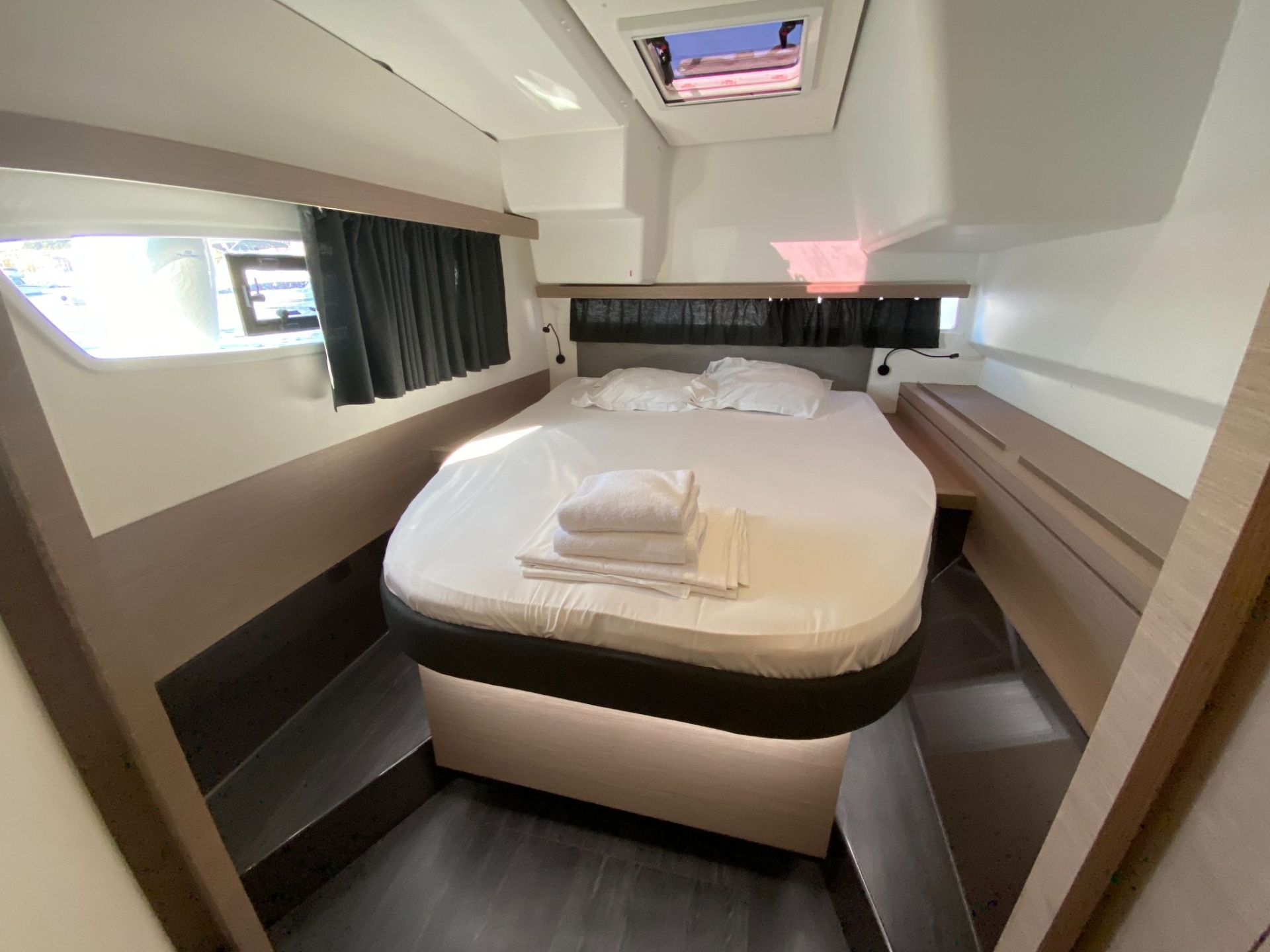 Picture 13 of announcement 8421