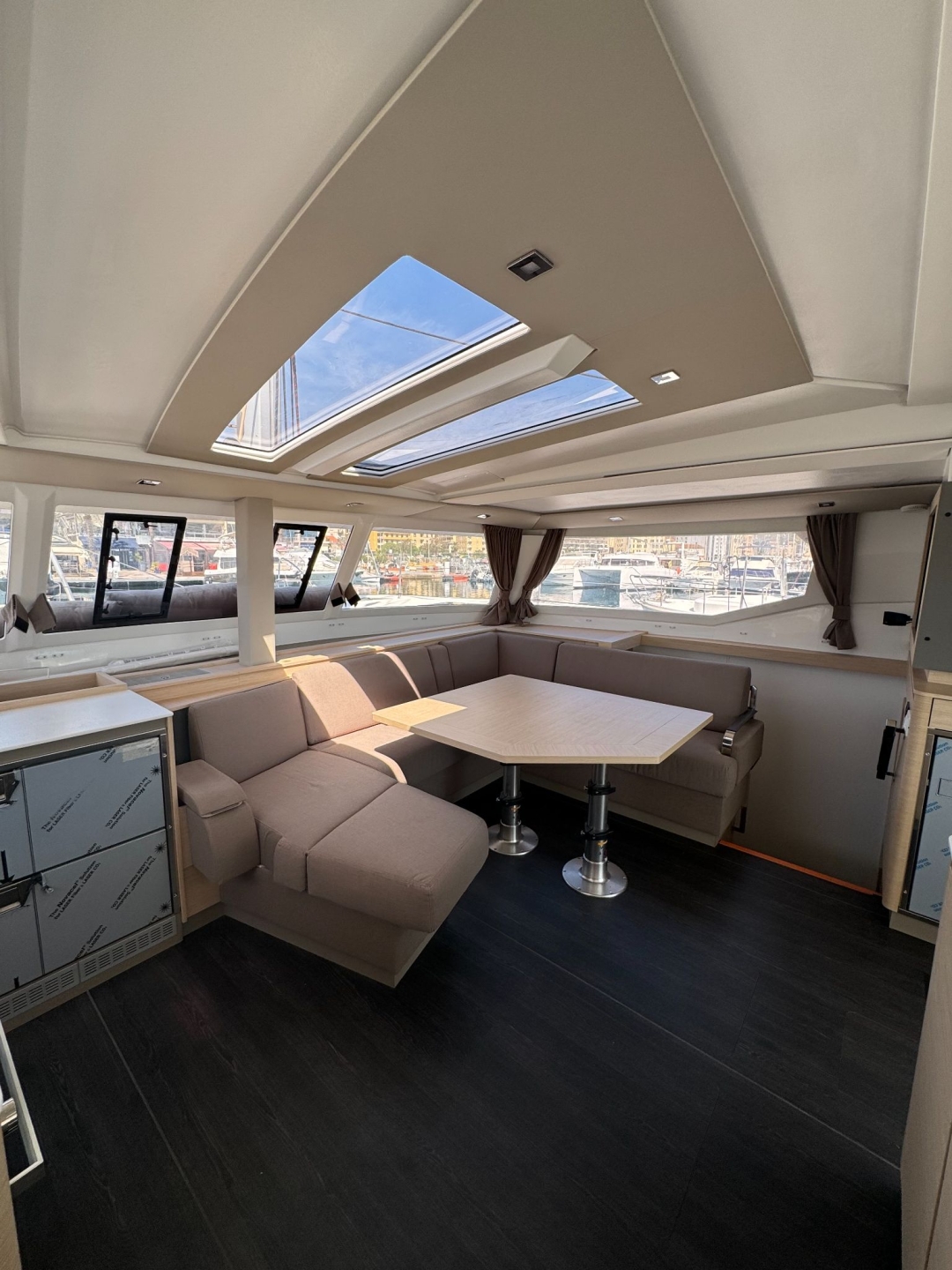 Picture 6 of announcement 8440