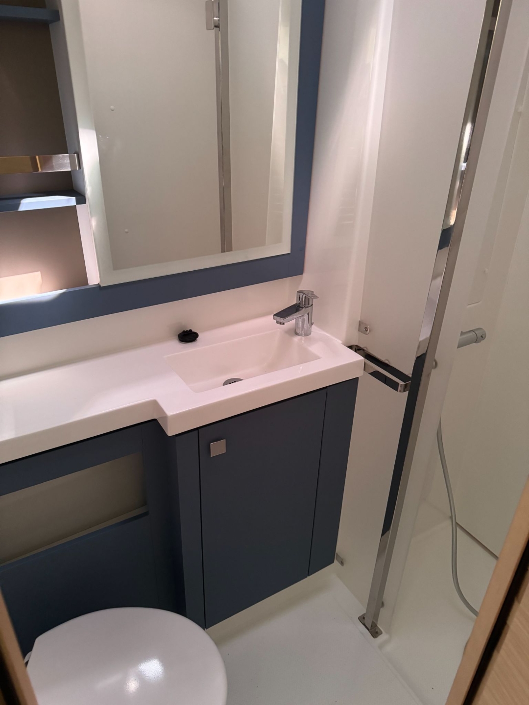 Picture 11 of announcement 8445