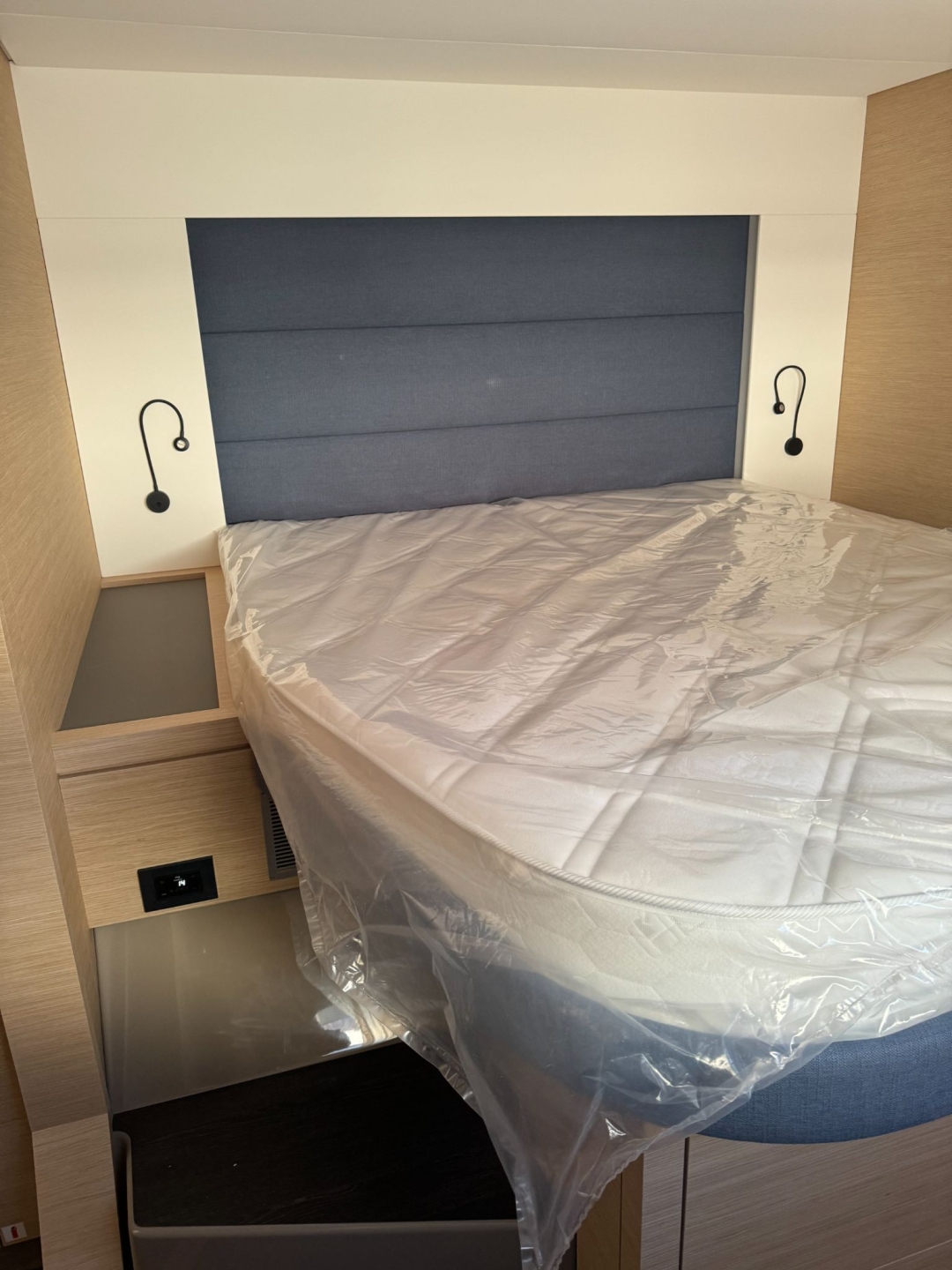 Picture 12 of announcement 8446