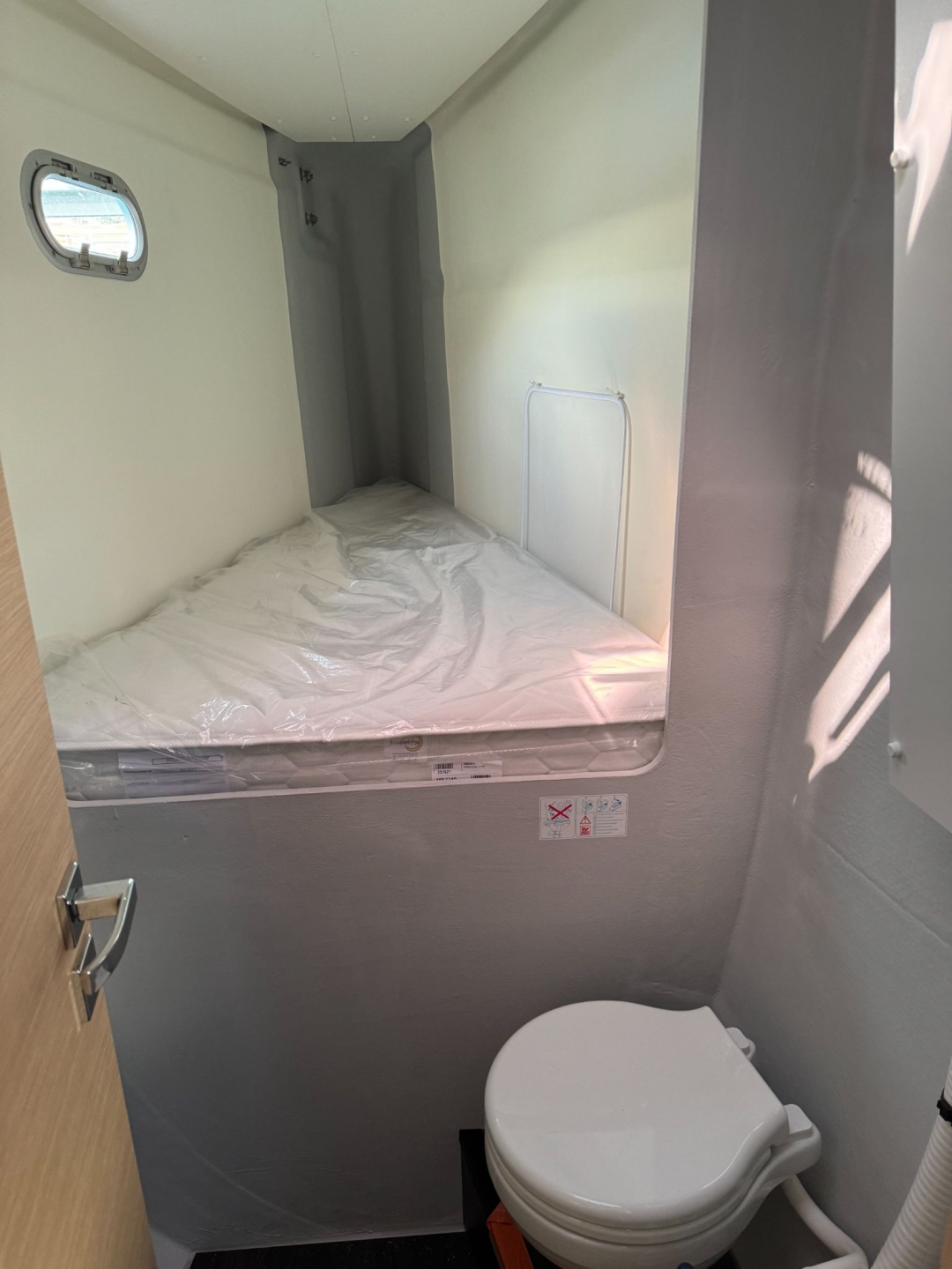 Picture 14 of announcement 8448