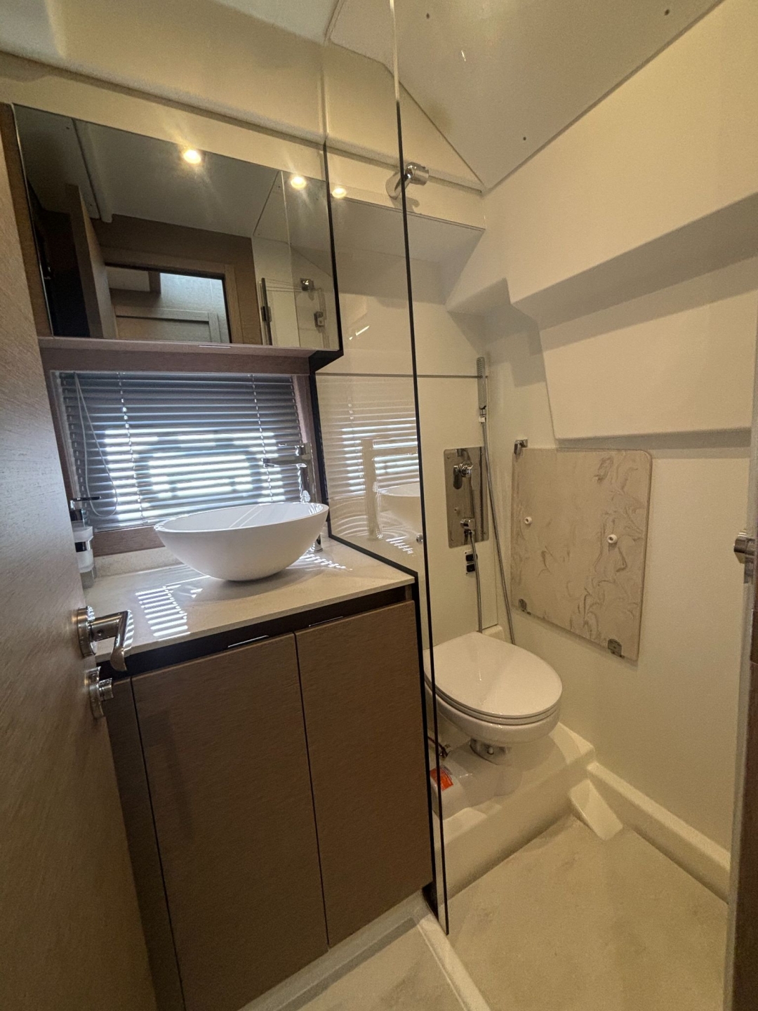 Picture 10 of announcement 8476