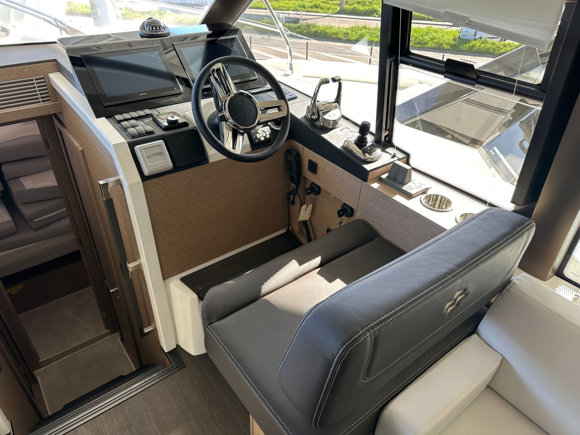 Picture 14 of announcement 8482