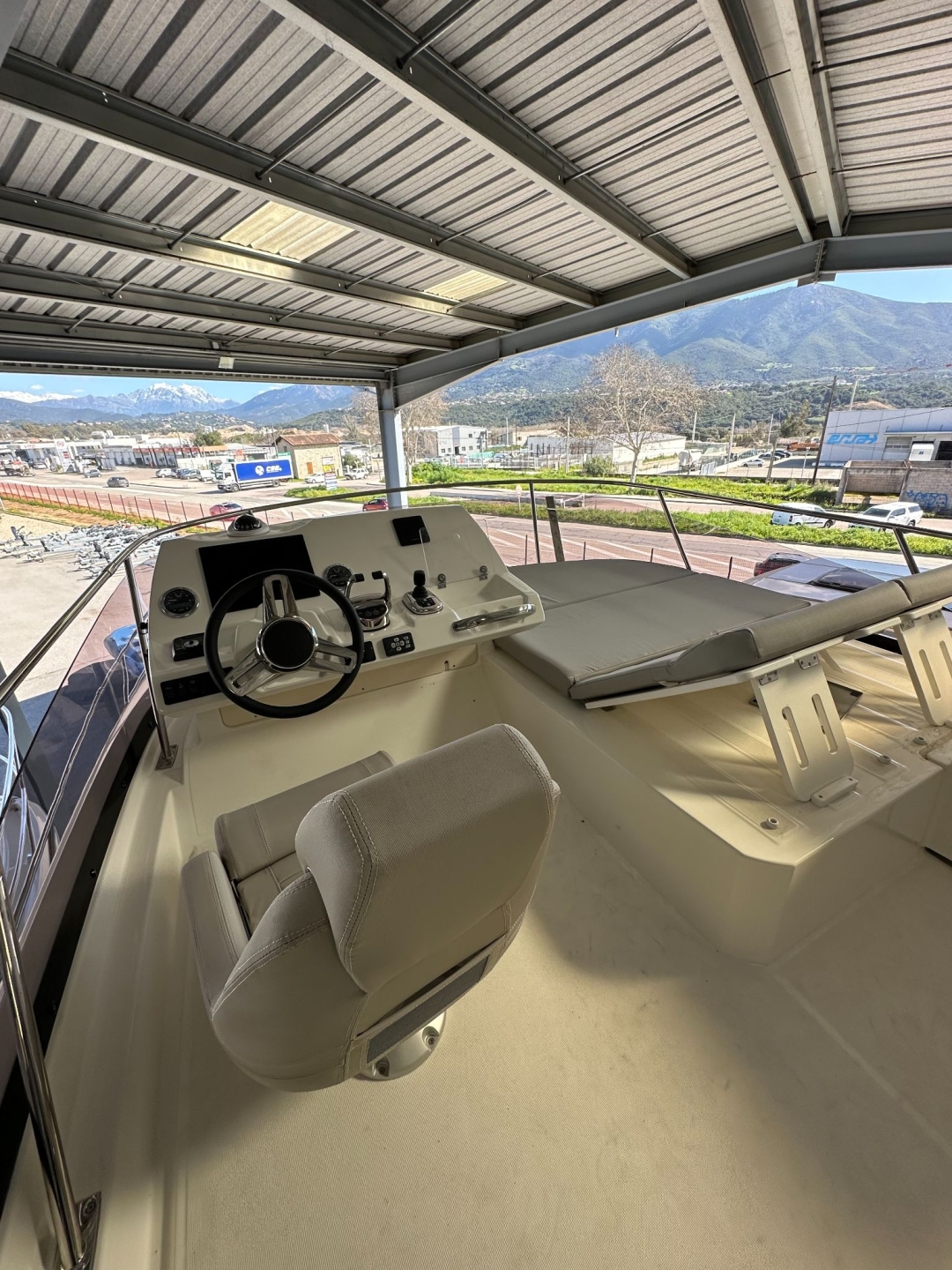 Picture 16 of announcement 8490