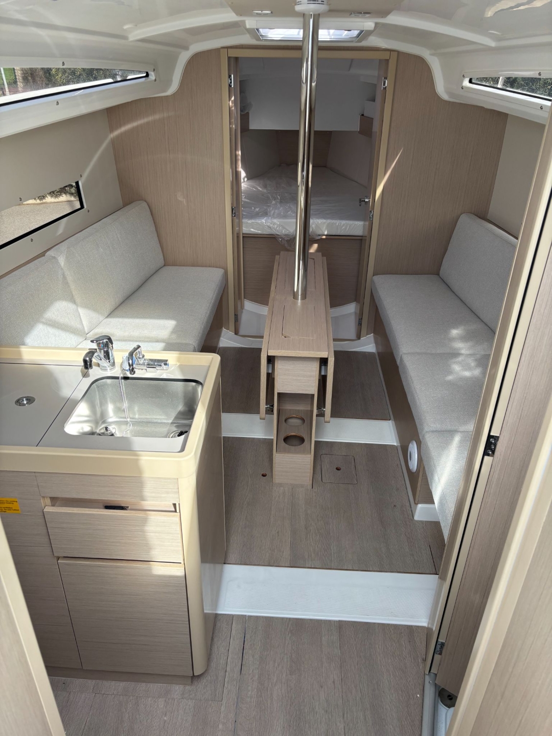 Picture 8 of announcement 8572