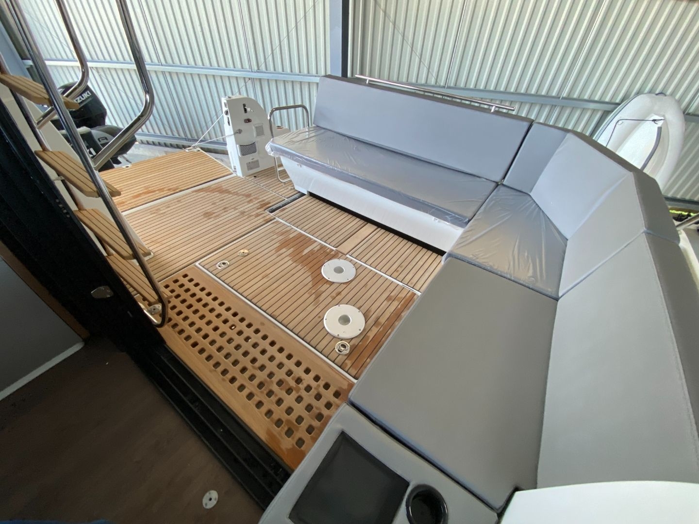 Picture 2 of announcement 8717