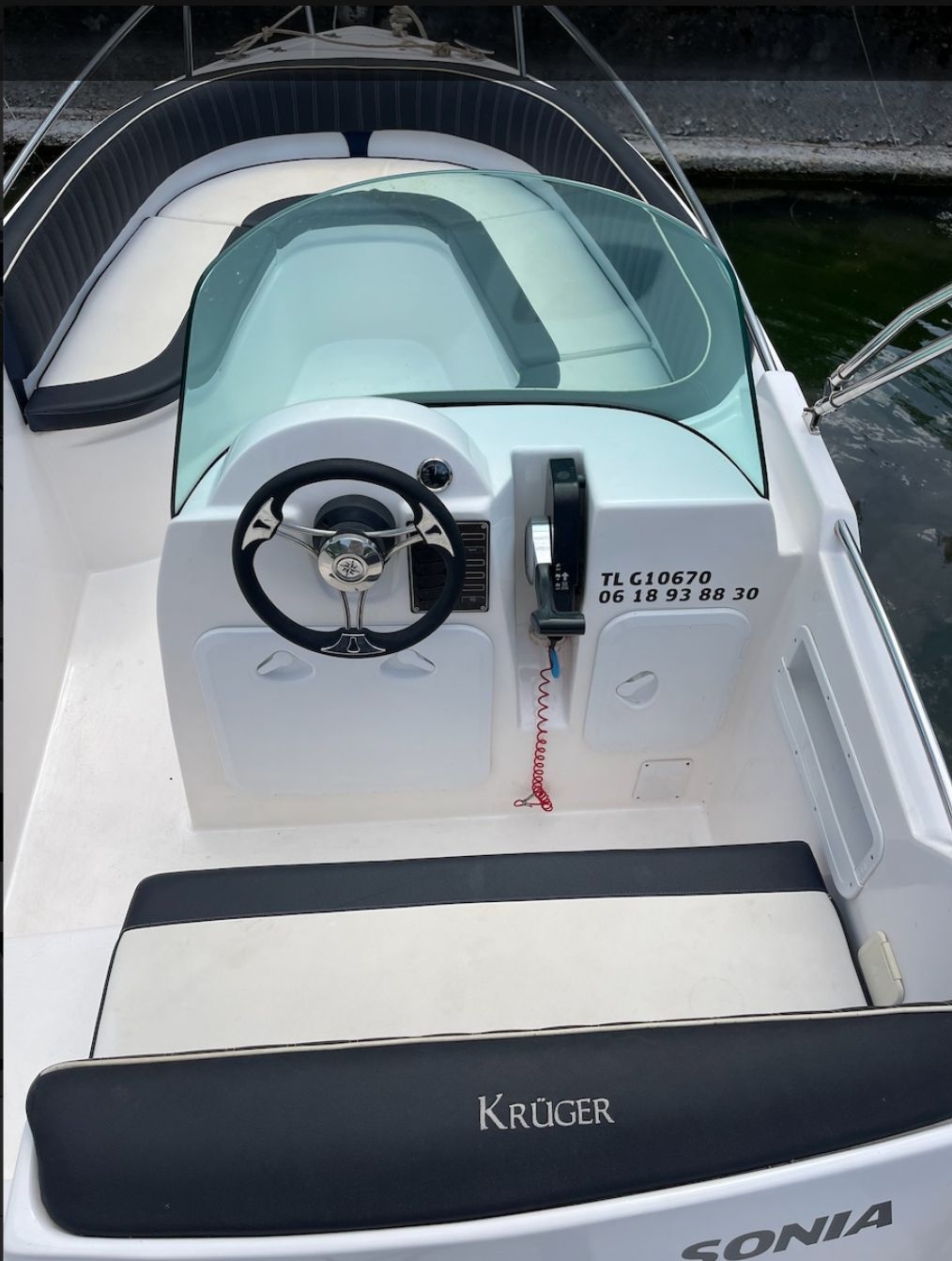 Picture 3 of announcement 8932