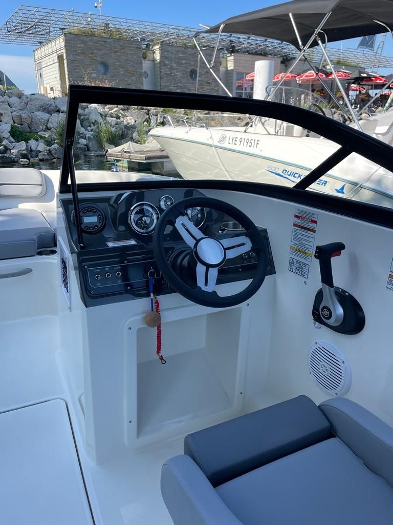 Picture 5 of announcement 8935