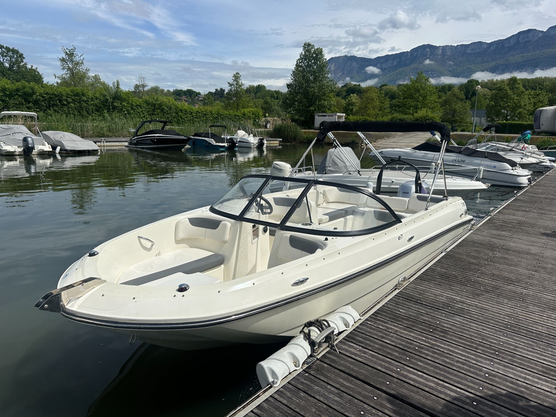 Picture 6 of announcement 8979