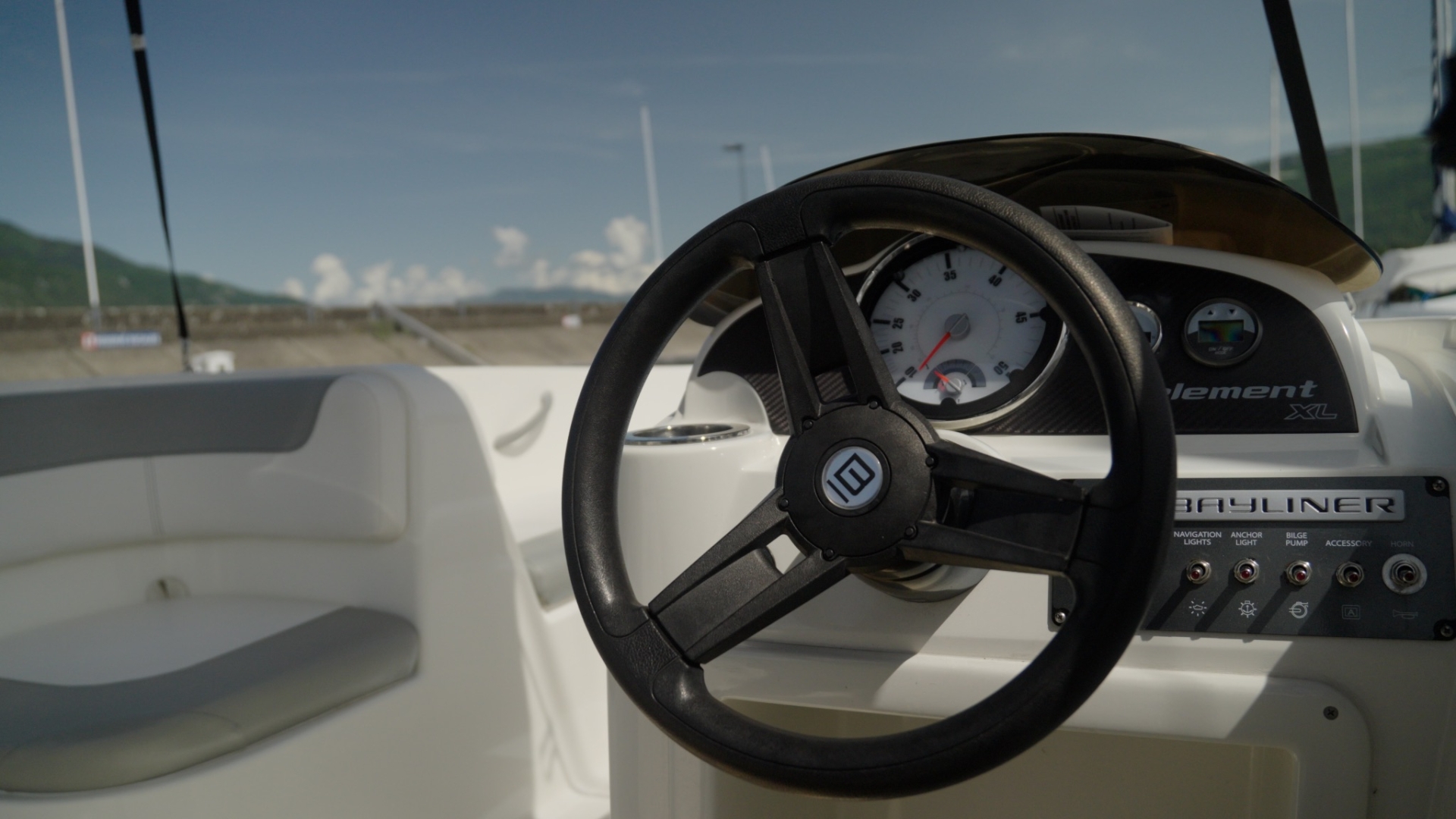 Picture 6 of announcement 8982