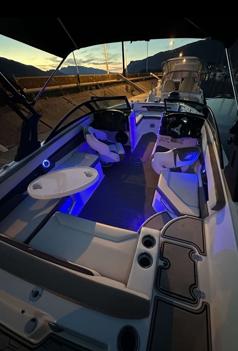 Picture 7 of announcement 9040