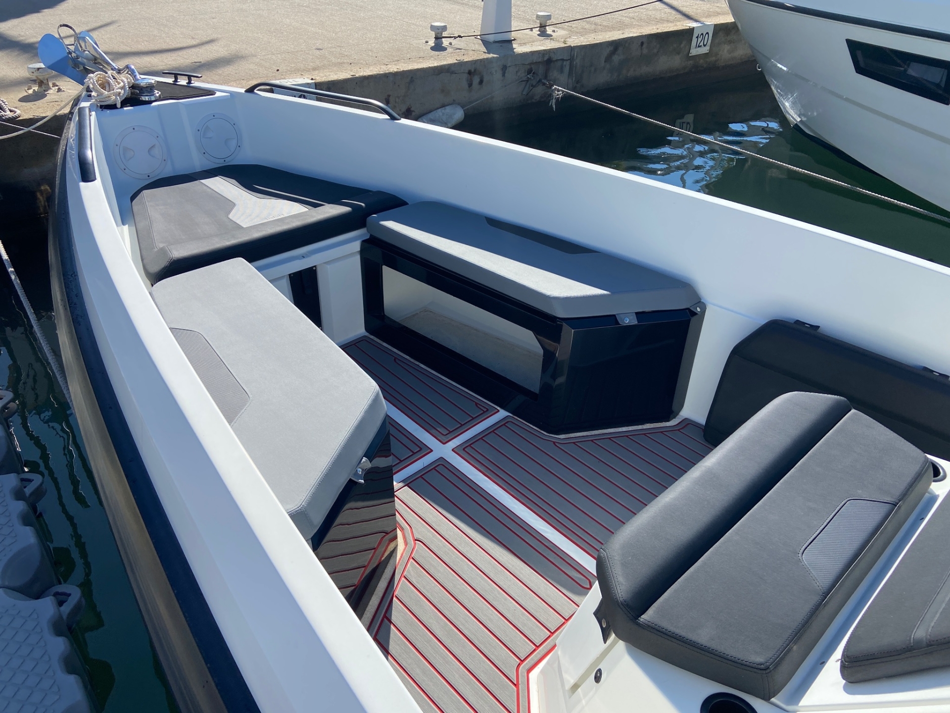 Picture 6 of announcement 9122