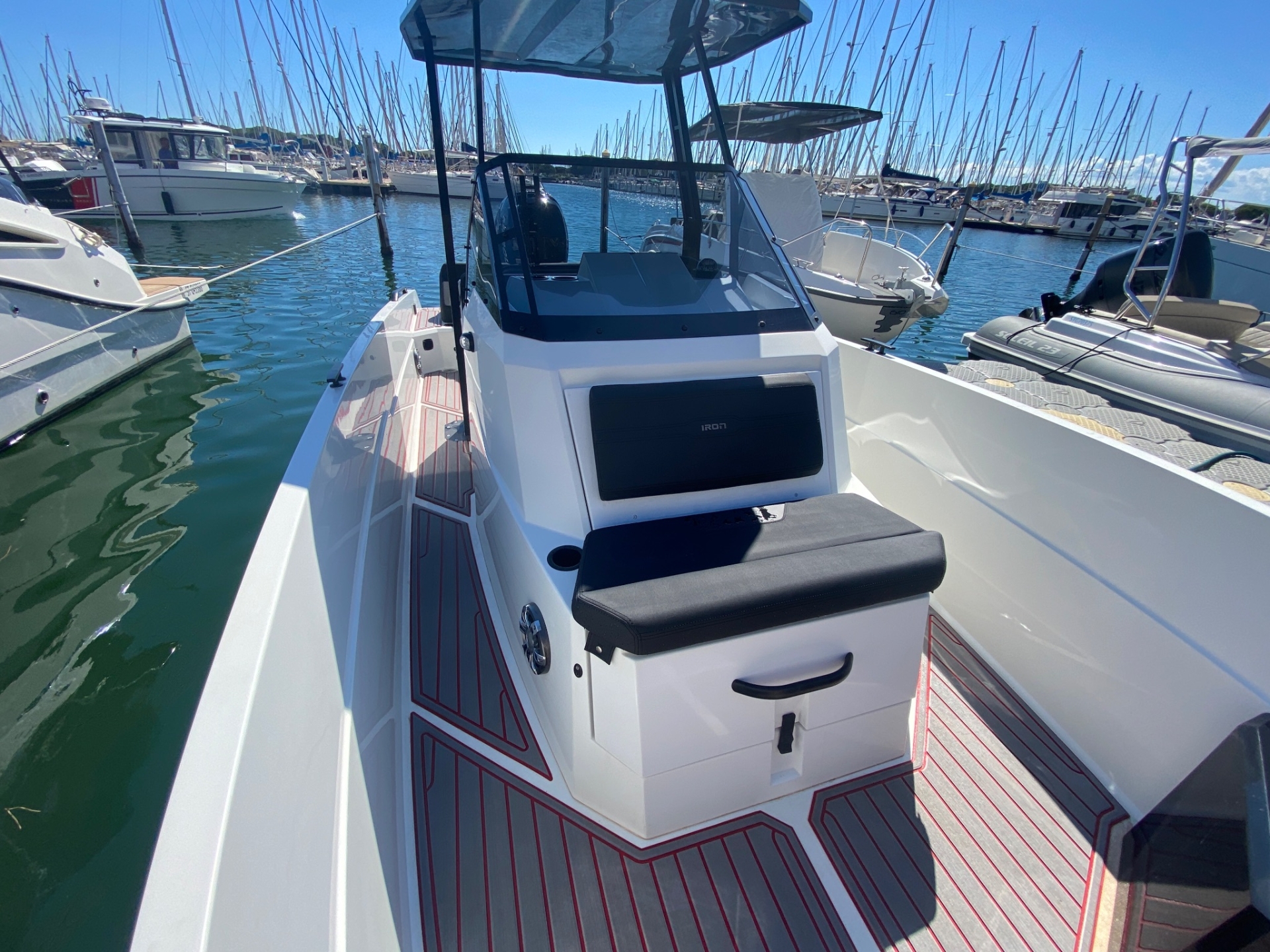 Picture 7 of announcement 9123