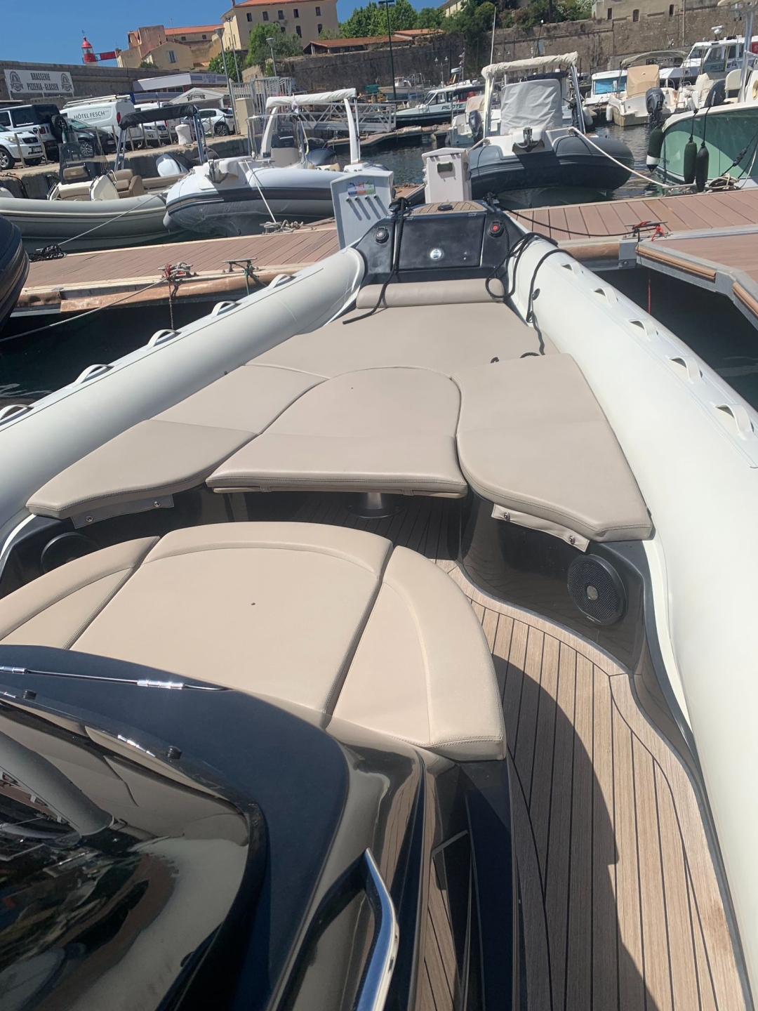 Picture 1 of announcement 9495