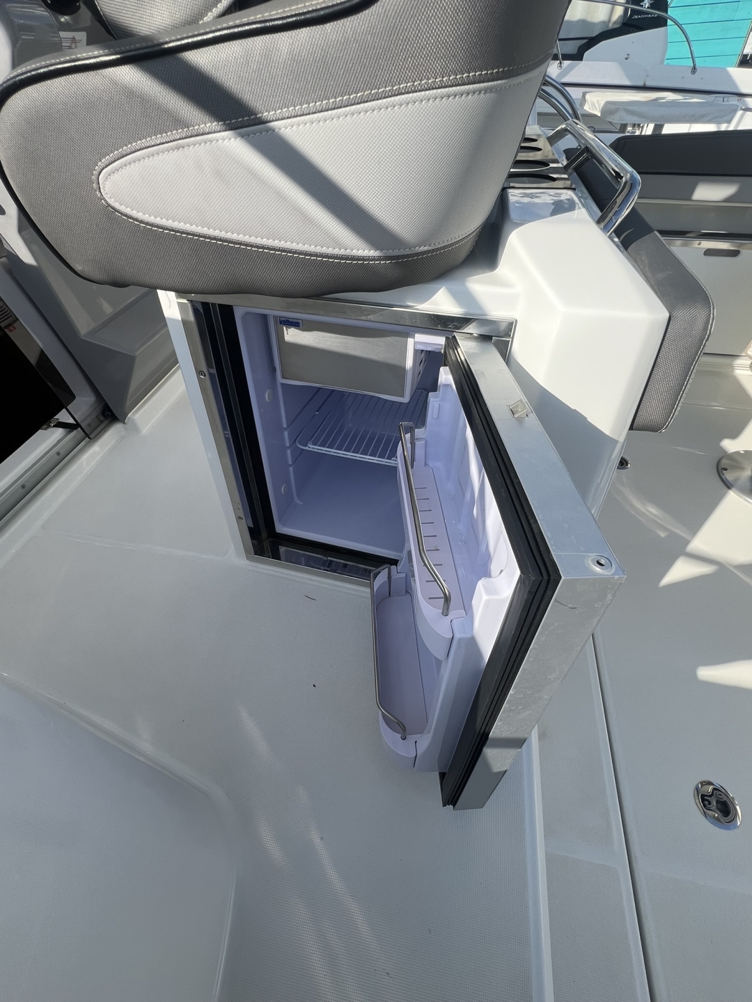 Picture 10 of announcement 9554