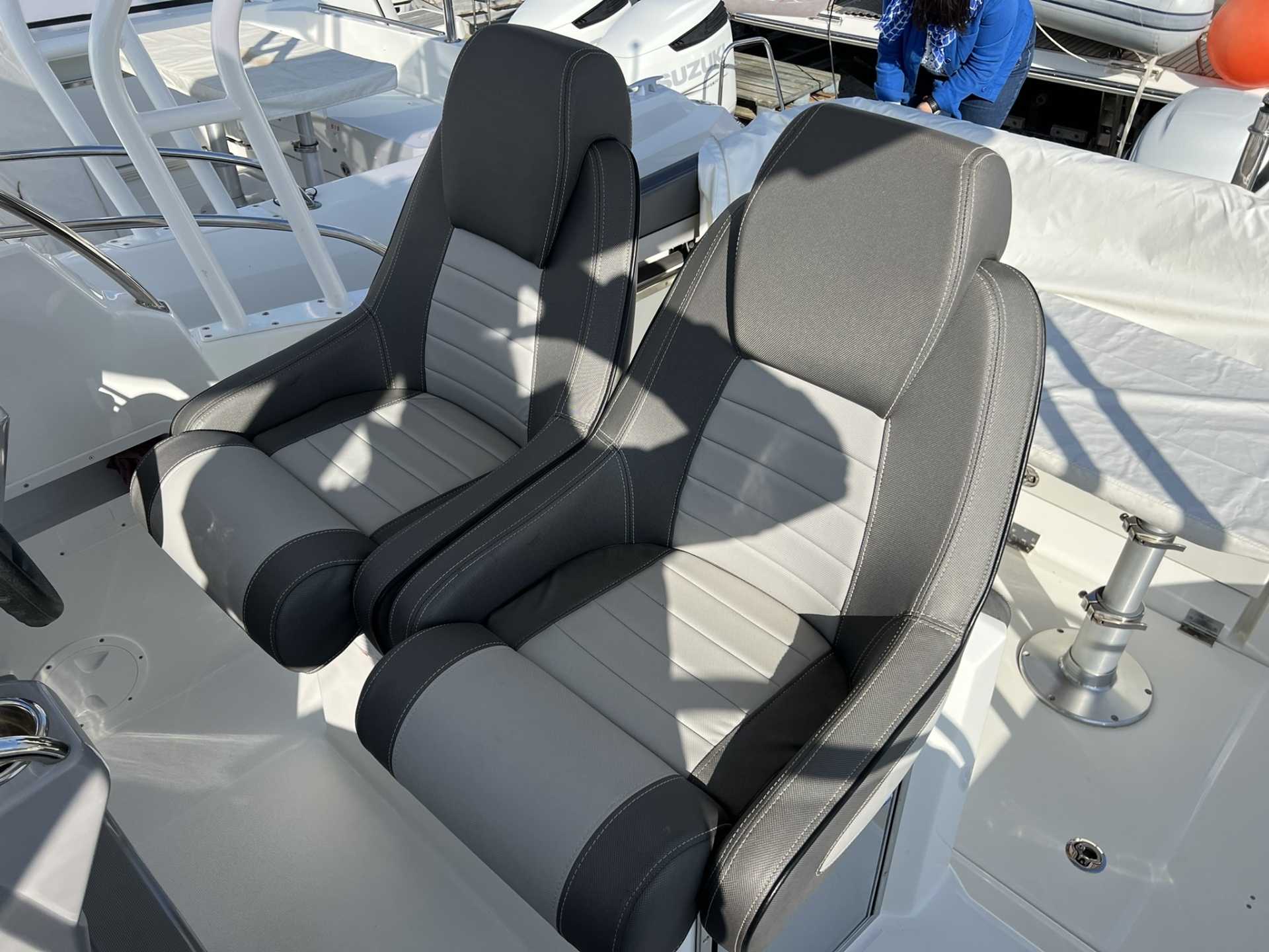 Picture 8 of announcement 9555