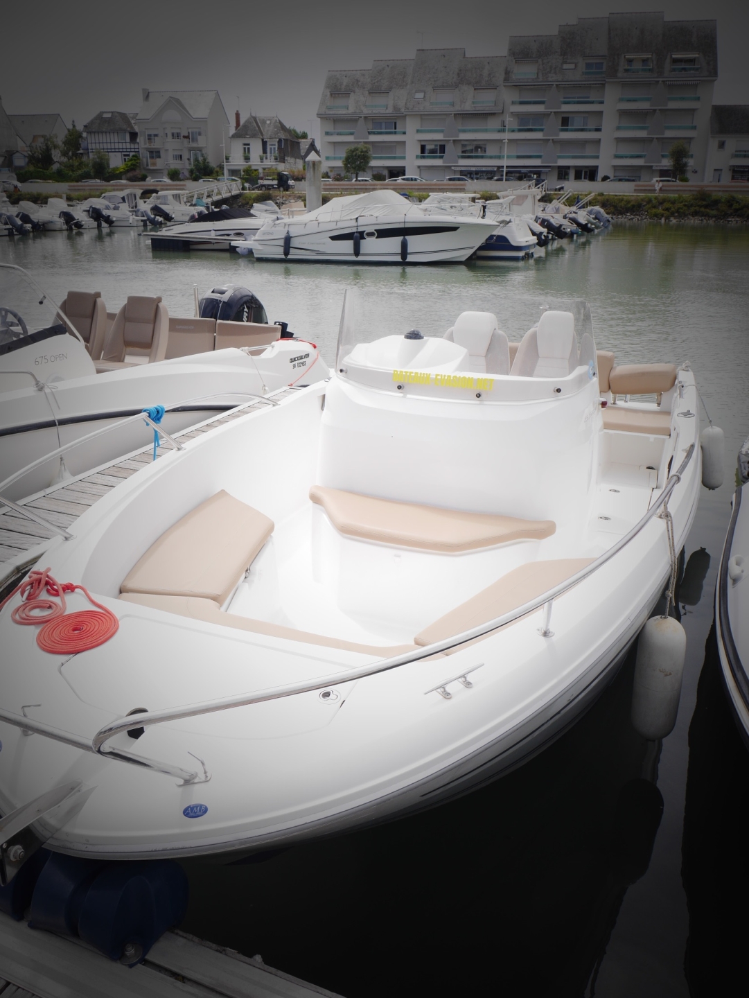 Picture 3 of announcement 9975