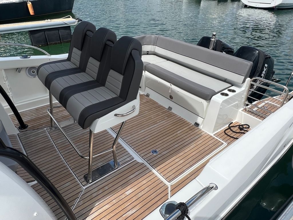 Picture 10 of announcement 10405