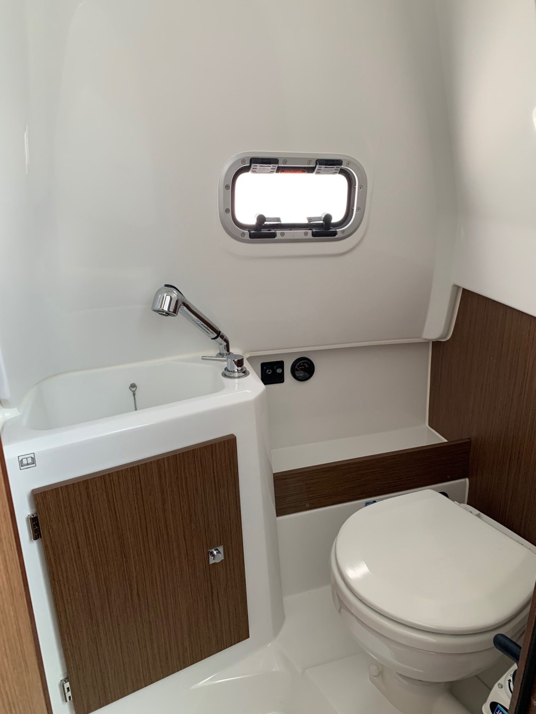 Picture 9 of announcement 11748