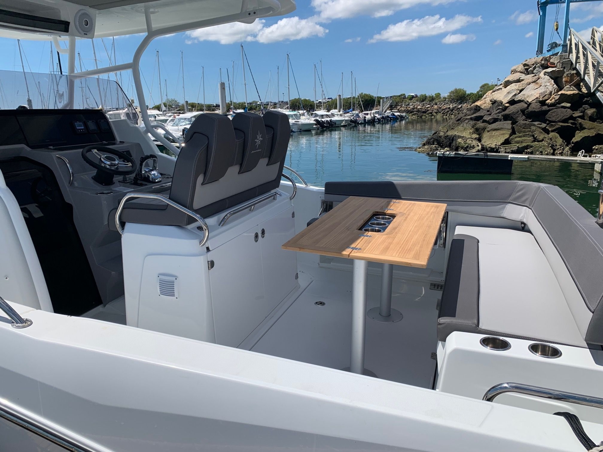 Picture 11 of announcement 11750