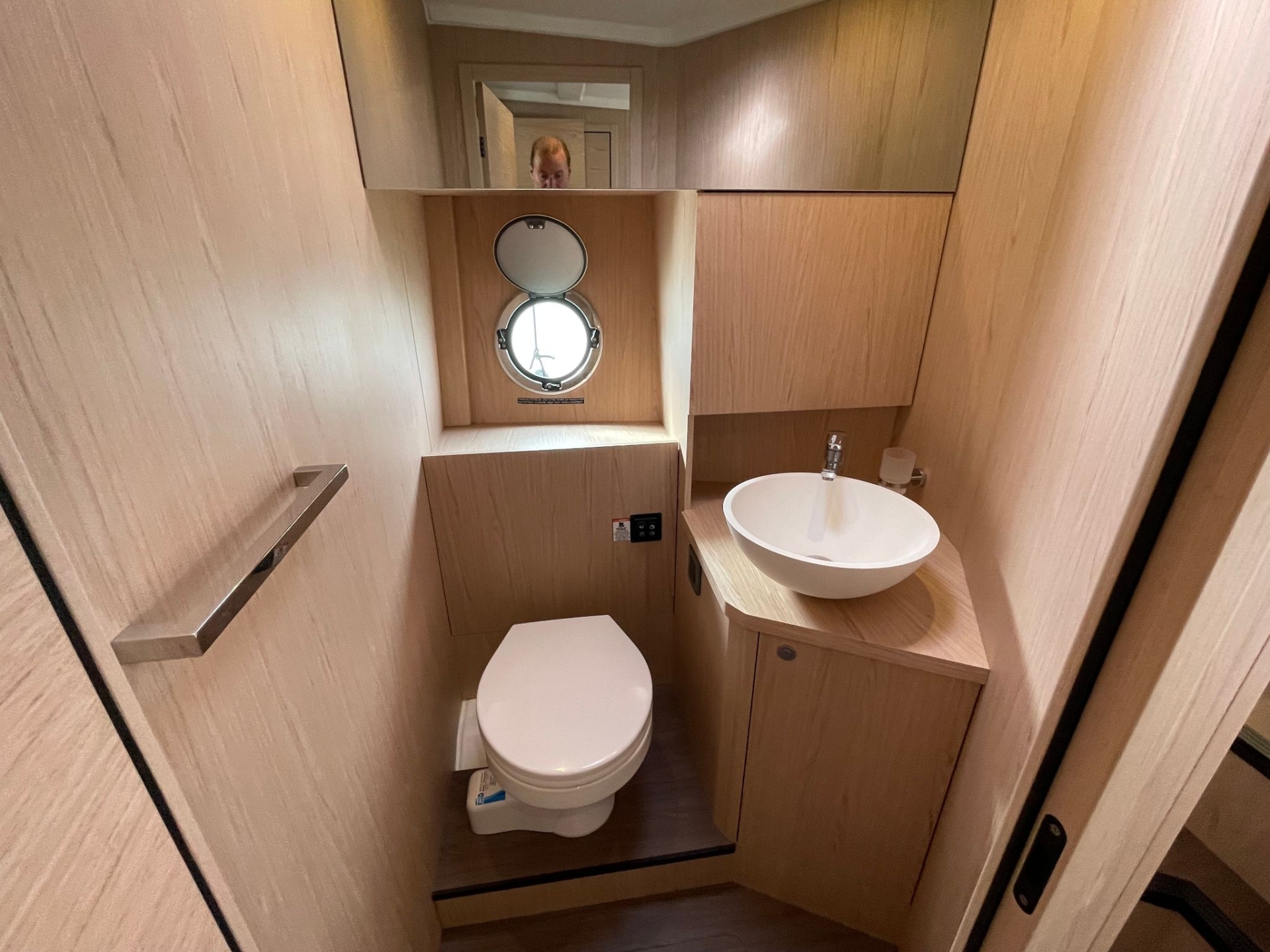 Picture 12 of announcement 11762