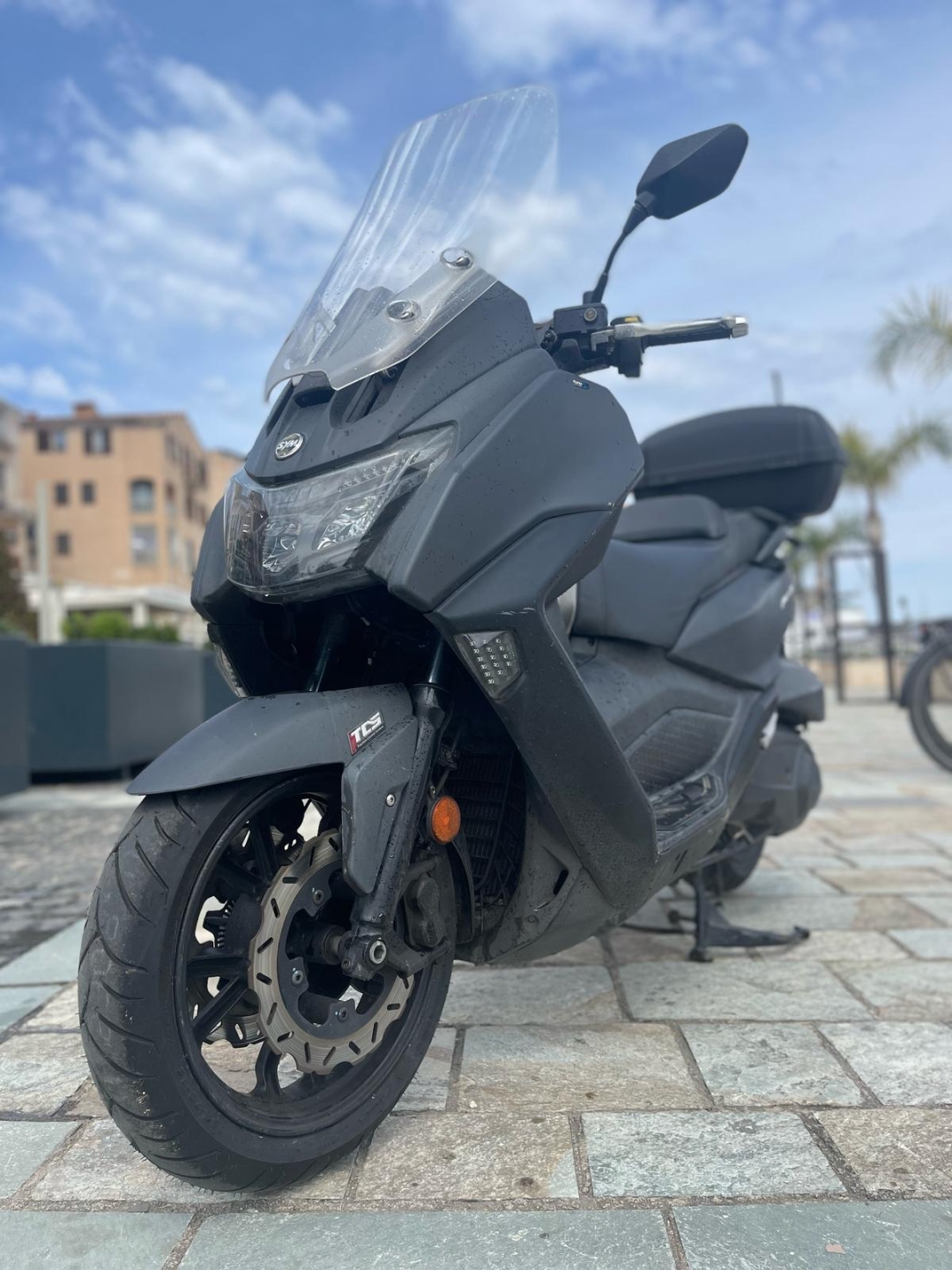 main picture announcement