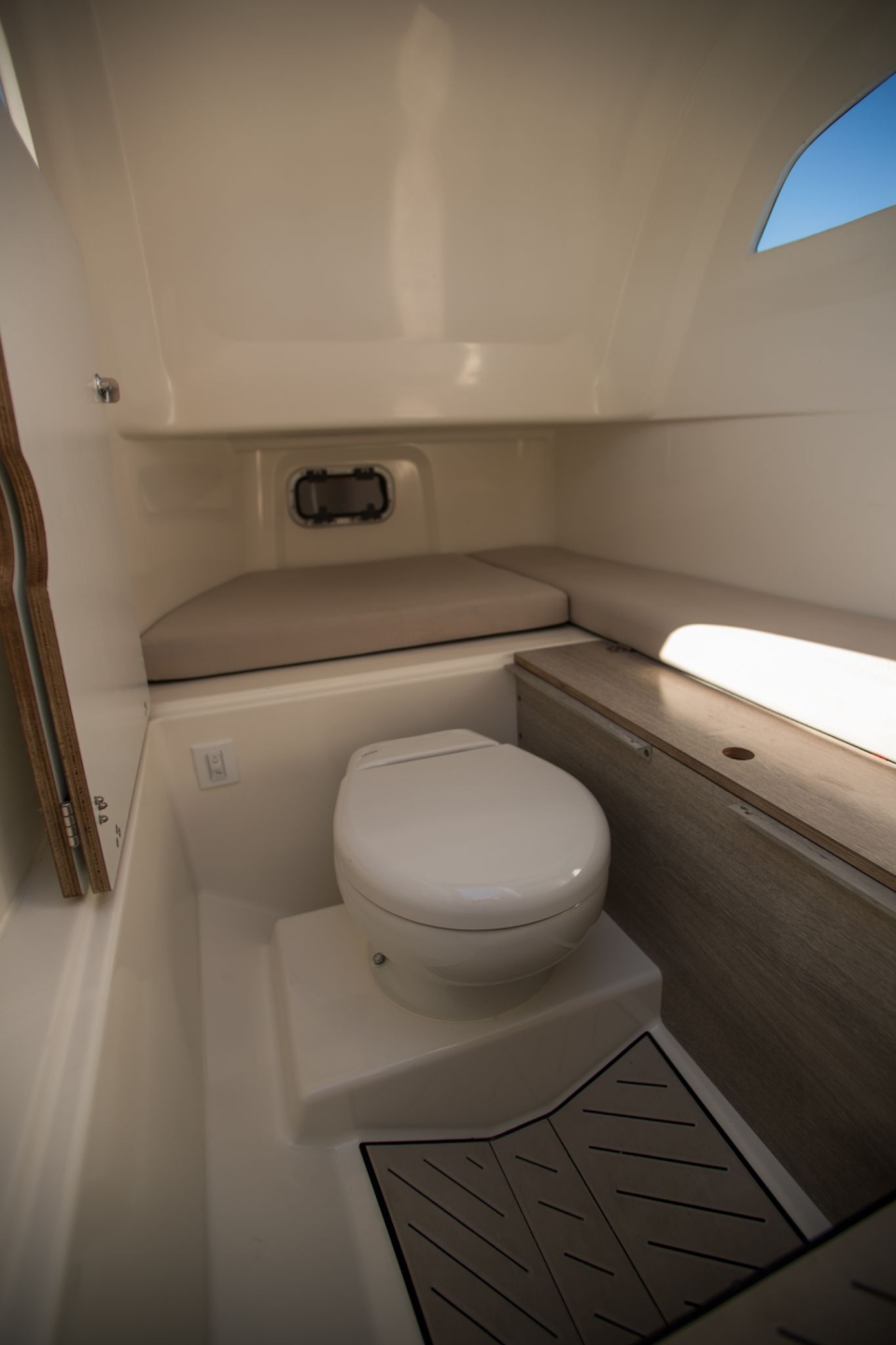 Picture 17 of announcement 11909