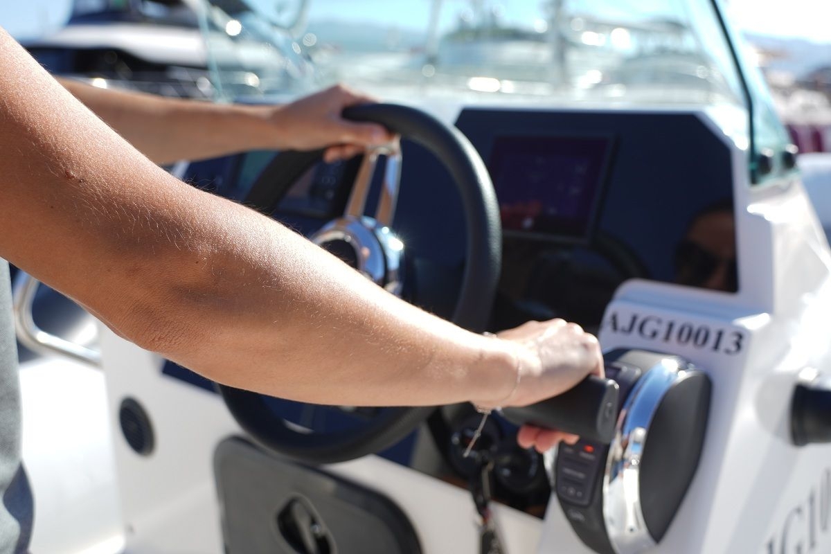 Picture 11 of announcement 12051