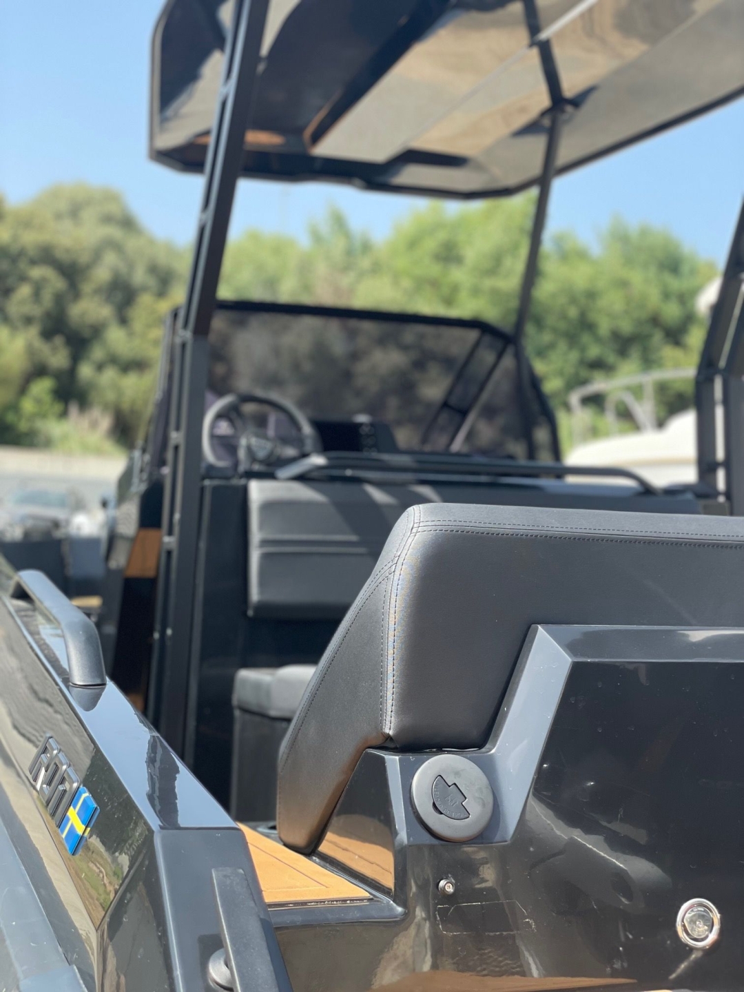 Picture 12 of announcement 12095