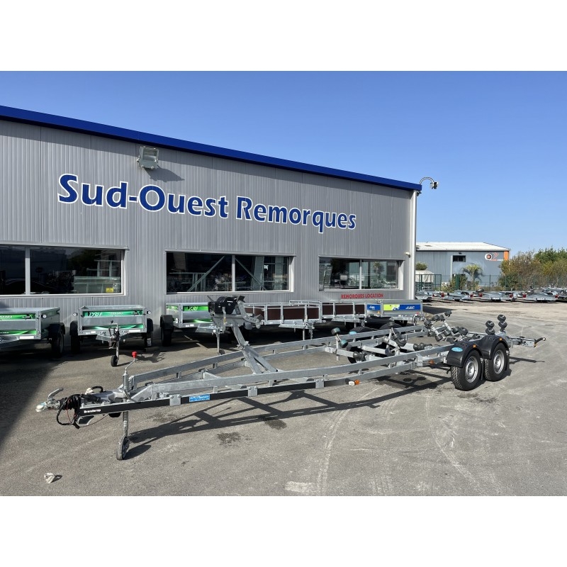 main picture announcement